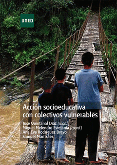 Imagen de cubierta: ACCIÓN SOCIOEDUCATIVA CON COLECTIVOS VULNERABLES